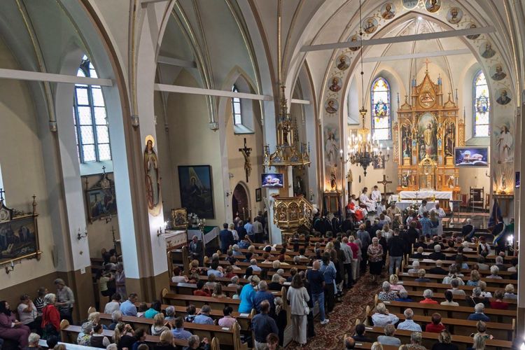 Wnętrze kościoła św. Stanisława Biskupa i Męczennika w Marklowicach